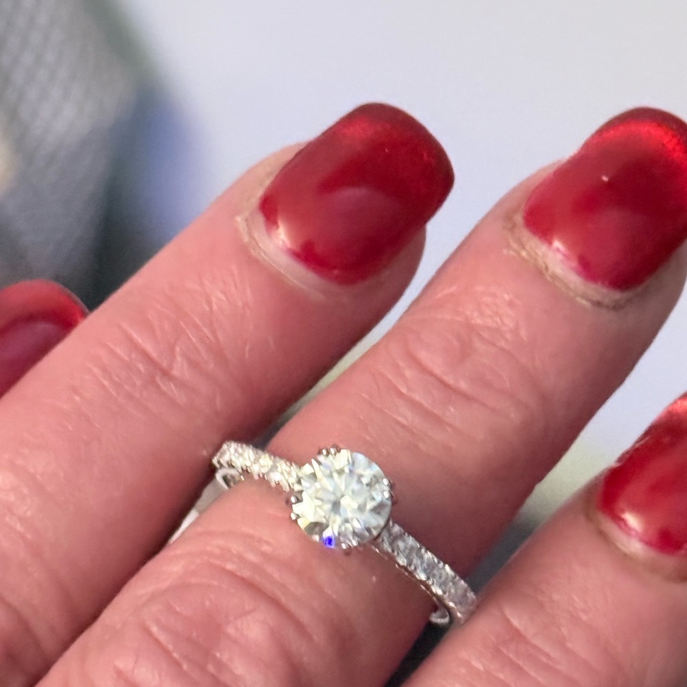 Gorgeous Sterling Silver Ring
